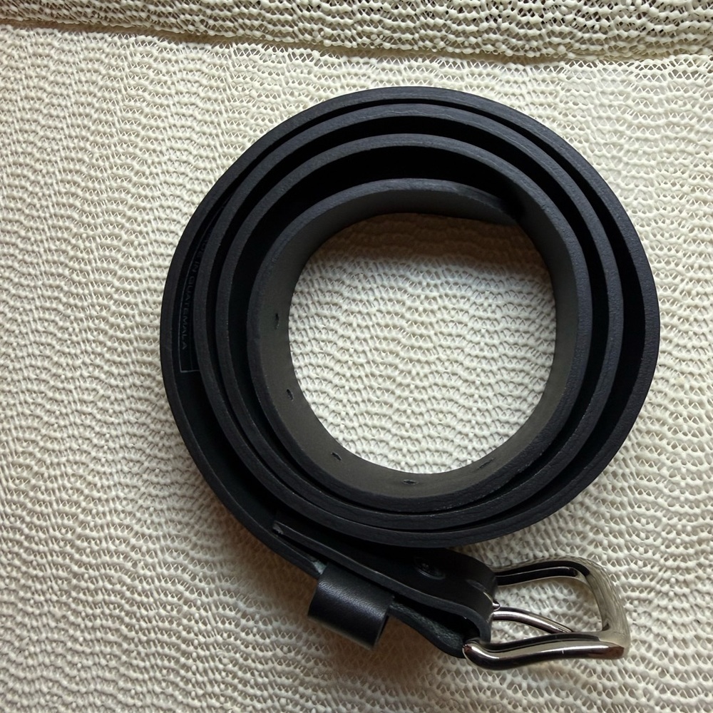 Carhartt Black Leather Men's Belt WB5509-M Size 46 - Picture 2 of 11
